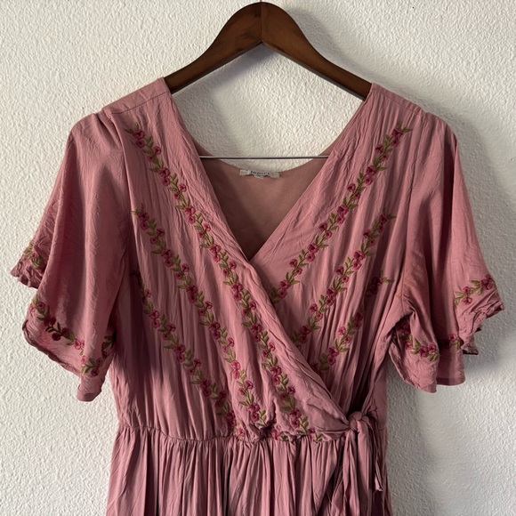 Jodifl Parklan Floral Embroidered Wrap Tie Dress Boho Chic Medium Stunning - Picture 4 of 16